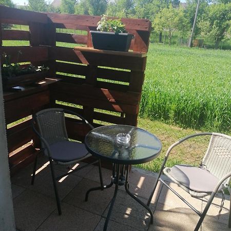 Studio Apartman Krosna Perusic 외부 사진