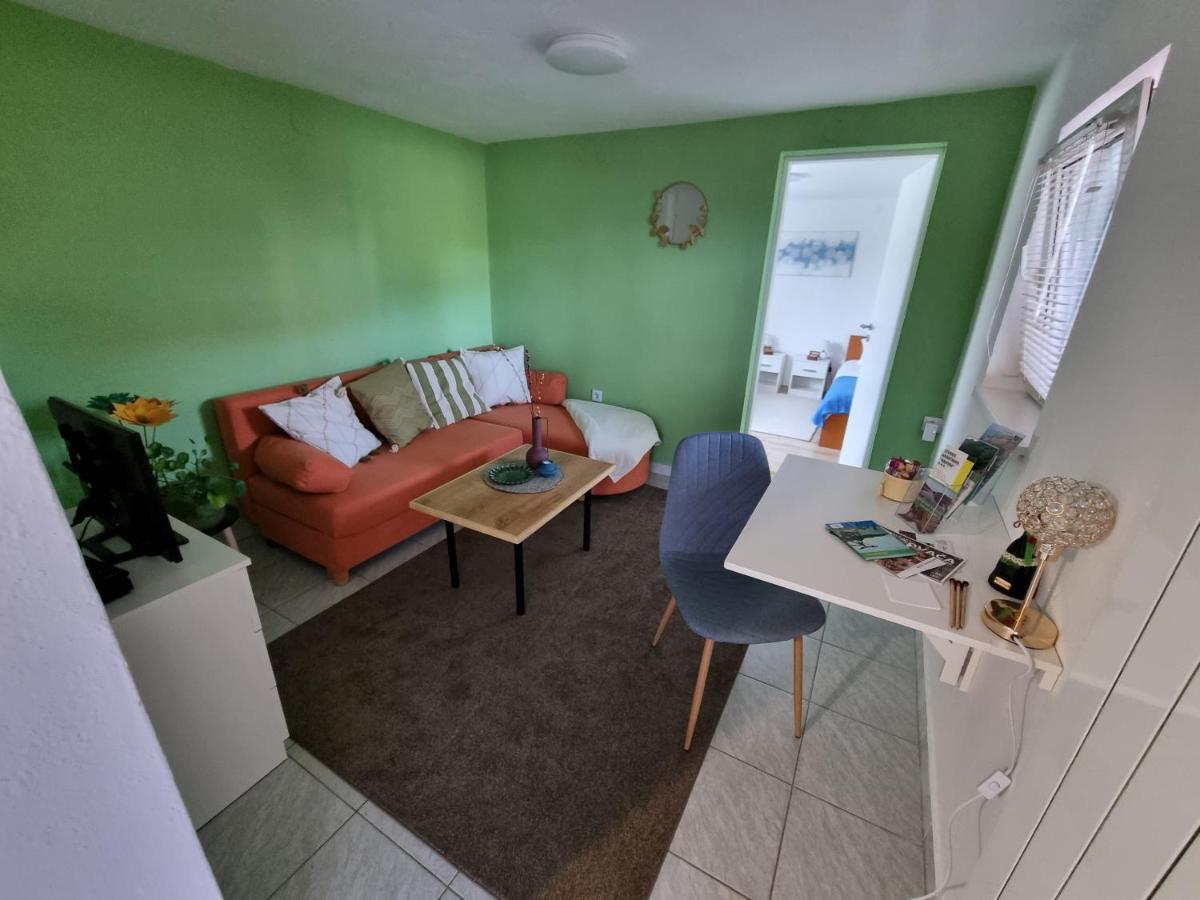 Studio Apartman Krosna Perusic 외부 사진