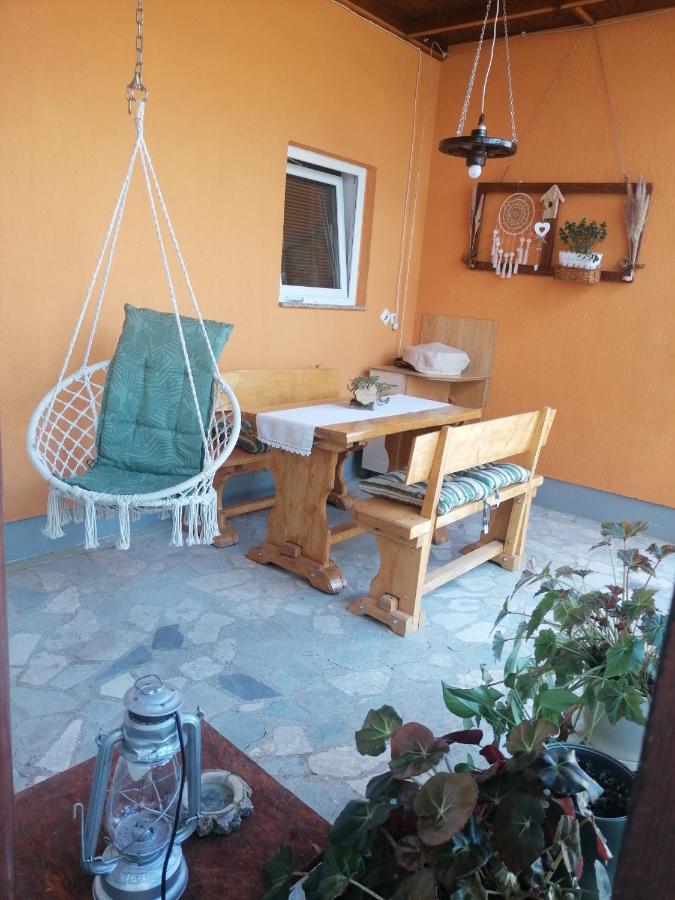 Studio Apartman Krosna Perusic 외부 사진