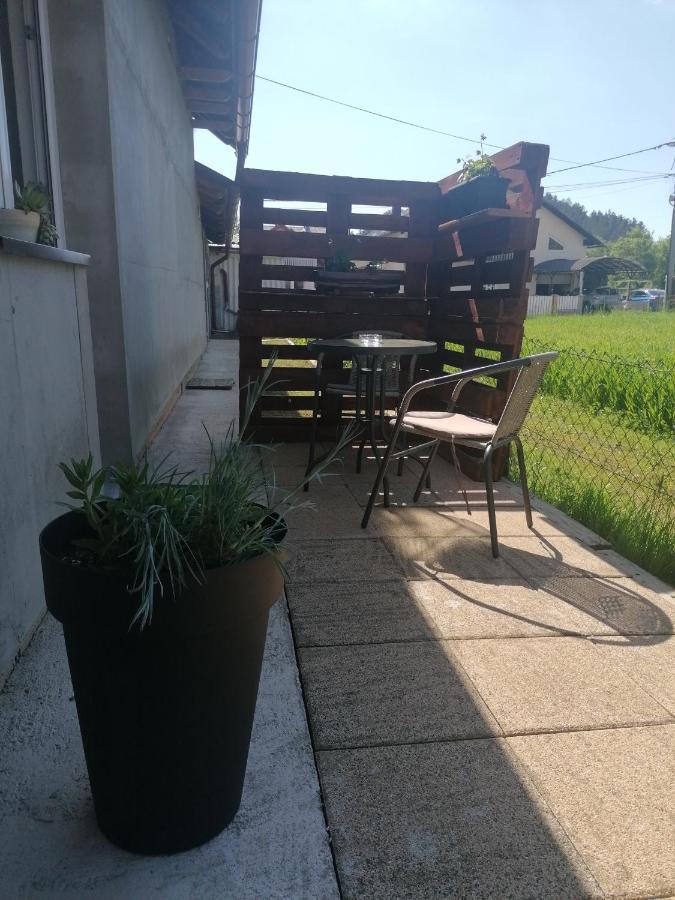 Studio Apartman Krosna Perusic 외부 사진