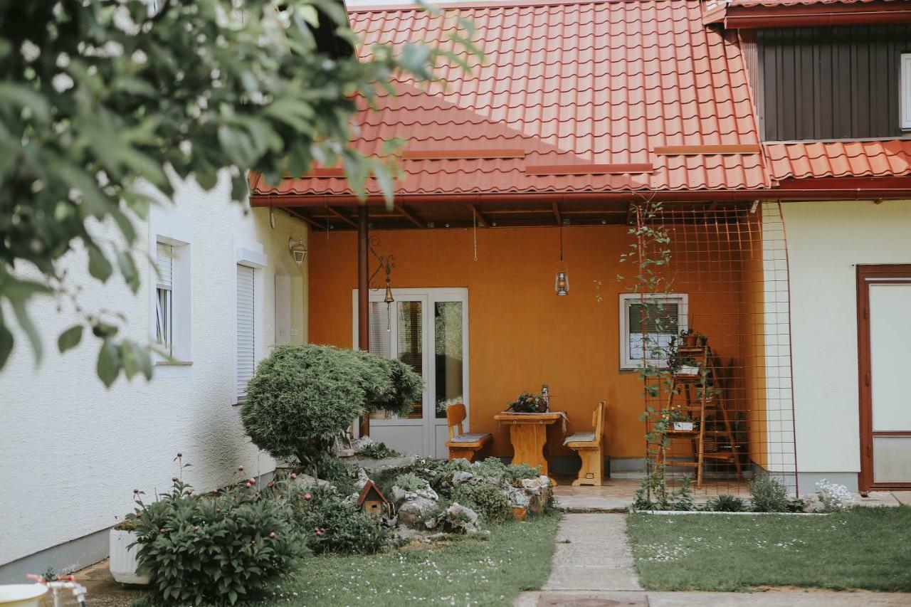 Studio Apartman Krosna Perusic 외부 사진